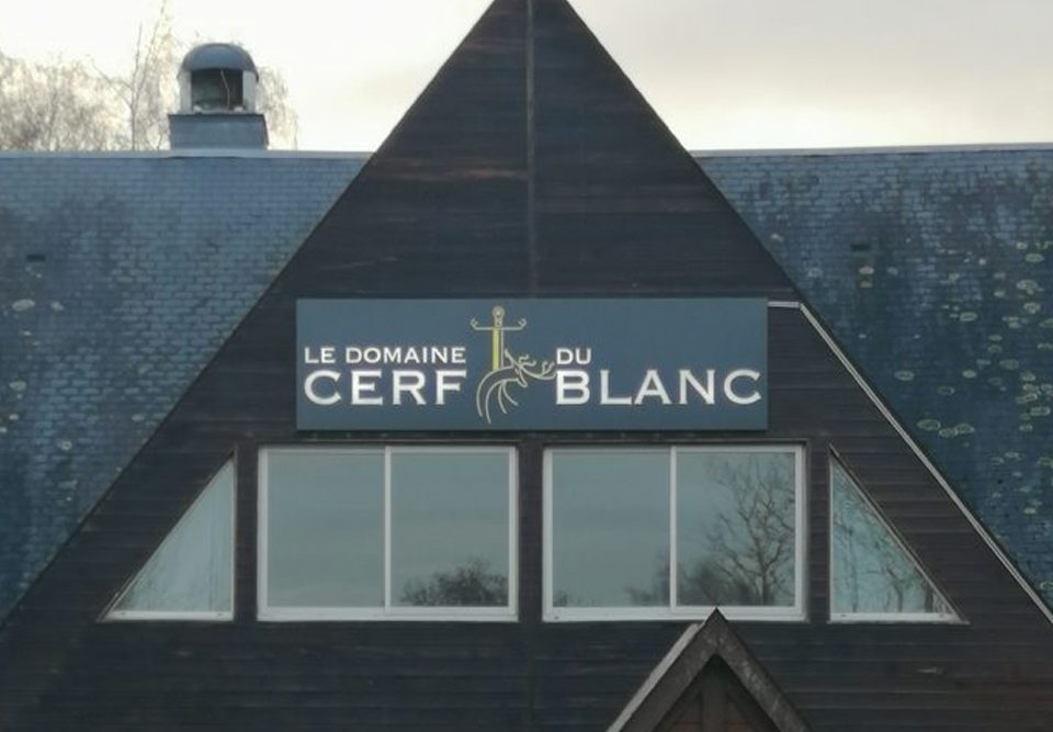 Domaine cerf blanc publicreation